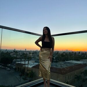 Elegant Gold Women's Skirt